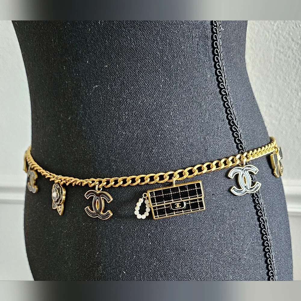 Chanel Rare 15 Large Charm Vintage Necklace Belt